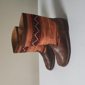VINTAGE Boho Gypsy Moroccan Kilim Woven Wool Brown Leather Boots in Adult Size 5